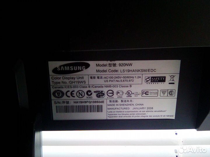 Монитор Samsung