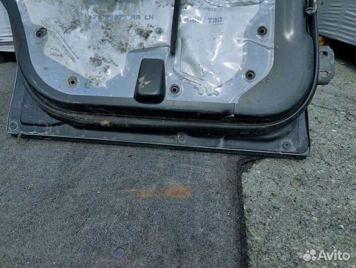 Задняя левая дверь Saturn SL (сатрун сл)