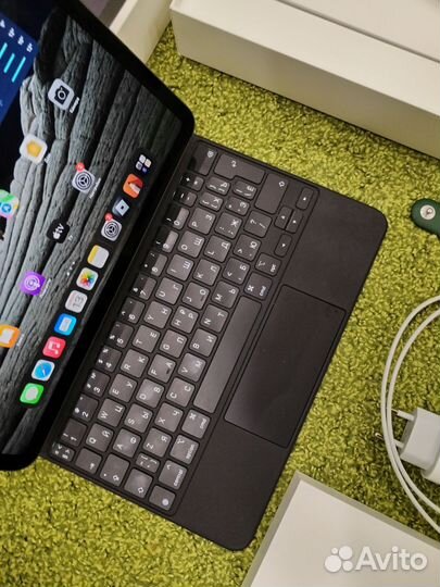 Планшет Apple iPad Air 10.9 Wi-Fi+Cellular 256GB