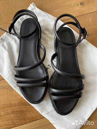 Босоножки What For