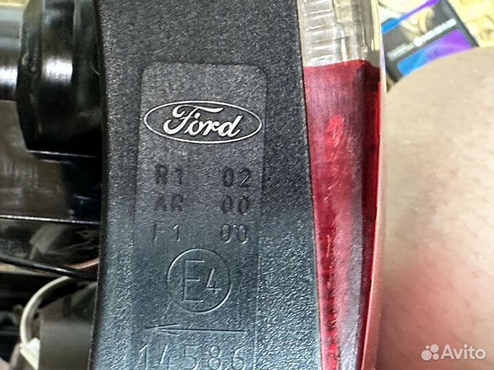 Фонарь задний внутренний левый Mondeo IV