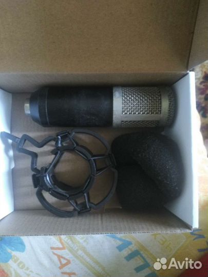 Студийный микрофон bm800