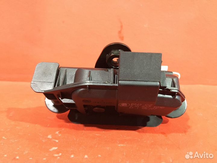 Замок двери багажника Skoda Roomster универсал BNM