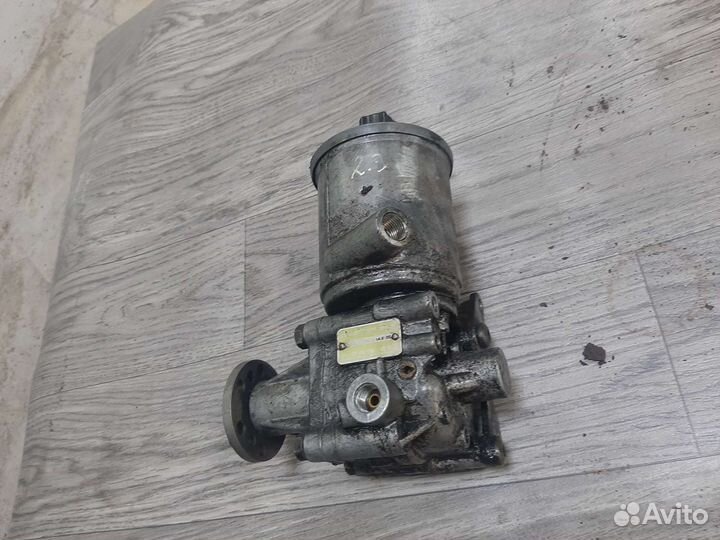 Насос гур mercedes 124/201