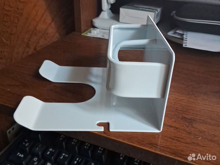 Держатель для фена,расчесок,средств для укладки