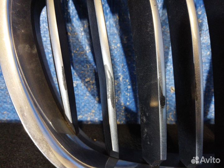 Решетка радиатора правая 5er F07 Gran Turismo