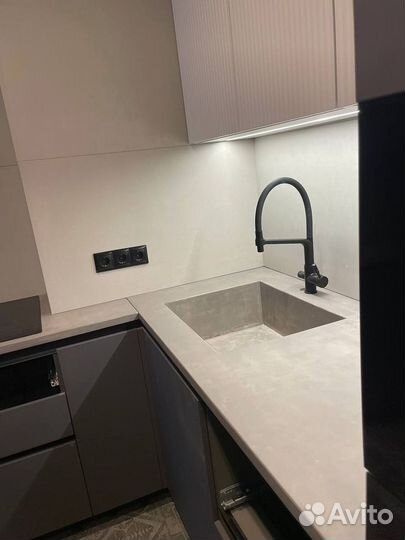 Бетонная столешница для кухни / Доставка