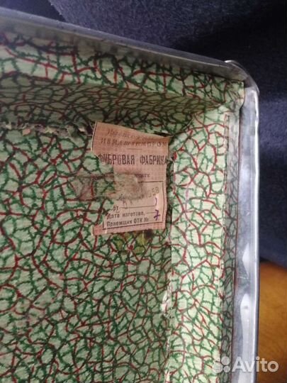 Чемодан ретро старый