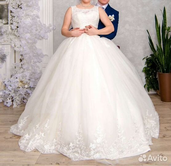 Свадебное платье 44-46 размер