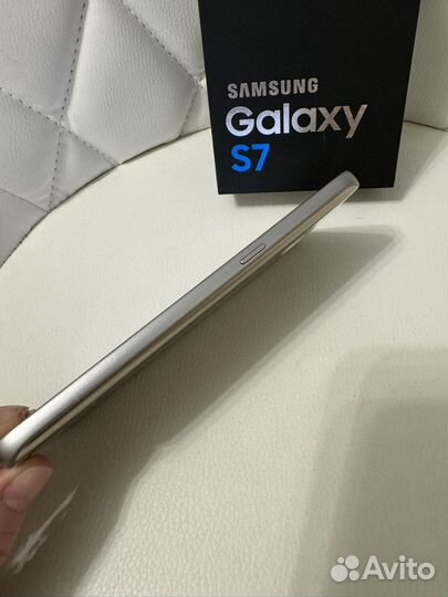 Samsung Galaxy S7, 4/32 ГБ