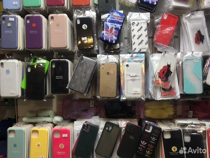 Фирменные чехлы на iPhone