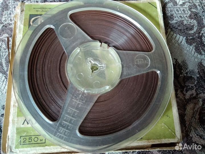 Бобины, катушки магнитофонные № 15. Тасма. Свема