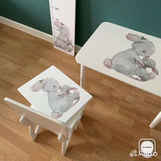 Детский стол и стульчик новый зайка