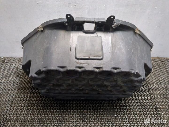 Обшивка пространства багажника Tesla Model S, 2013