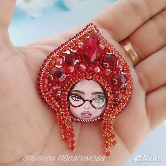 Брошь * Матрёшка *