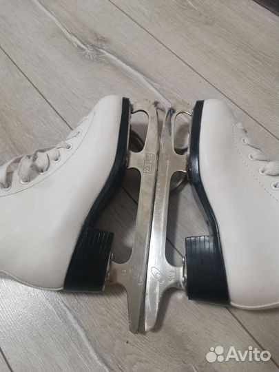 Фигурные коньки Graf Montana Gold