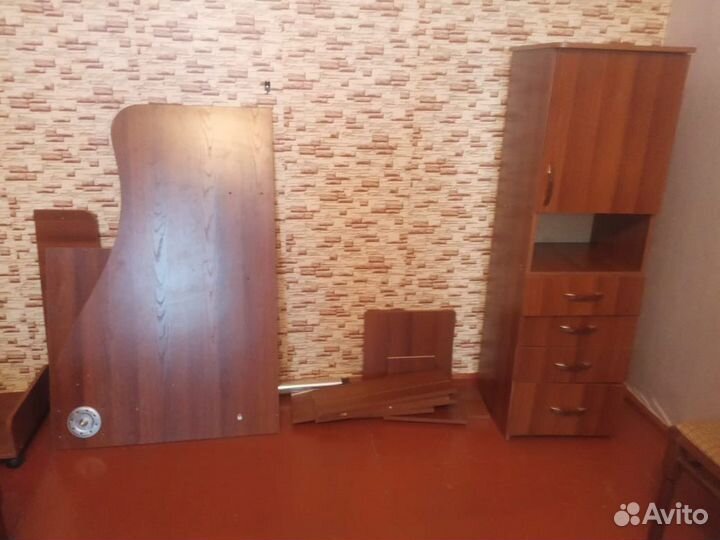 Компьютерный стол