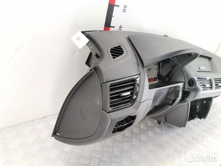Торпедо панель передняя BMW X1 E84 Бмв