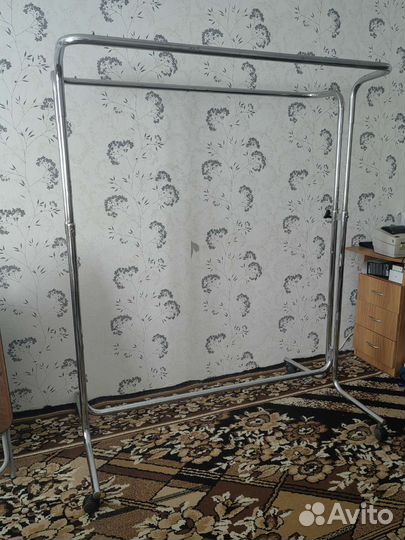 Вешалка напольная