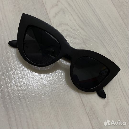 Солнцезащитные очки женские