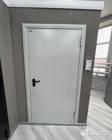 Противопожарная дверь