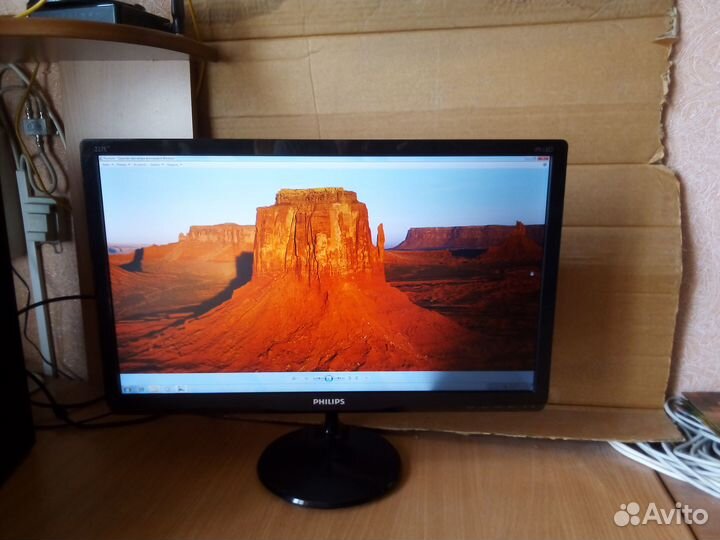 Монитор 22 дюйма philips