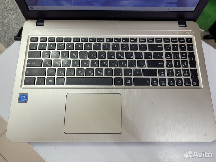 Ноутбук asus MX110 256GB SSD Pentium N5000