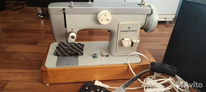 Швейная машина Чайка 132м