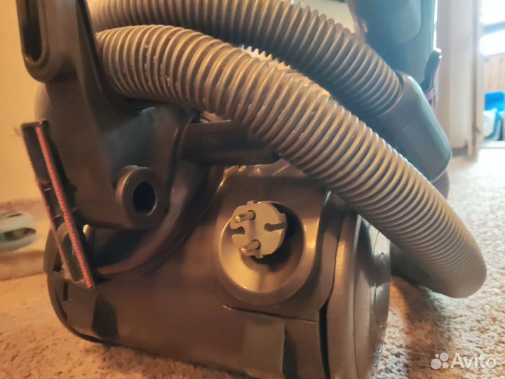 Пылесос Dyson DC23