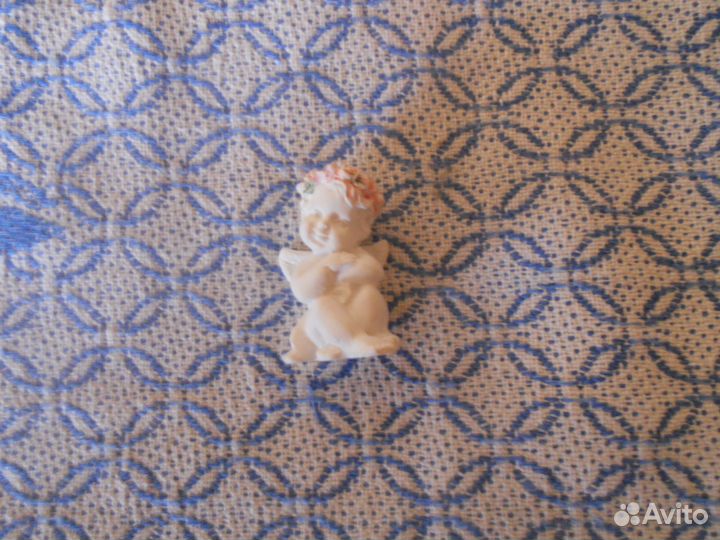 Сувенир-статуэтка Ангелочек, приносящий счастье