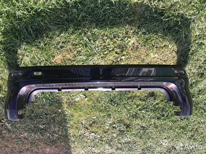 Продаю бампер на Лада Ларгус