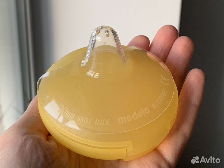 Накладки на грудь для кормления Medela размер М