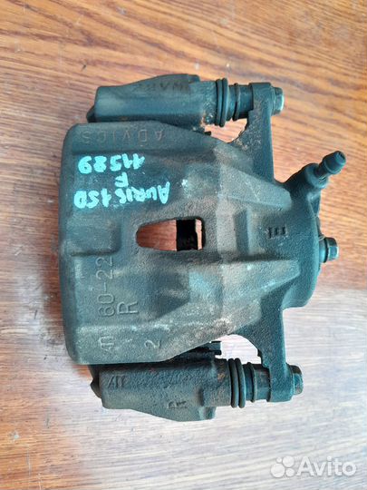 Суппорт передний Toyota Auris 150