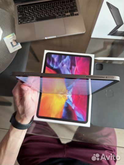 Apple iPad Pro 11-inch (2nd) Wi-Fi 256GB