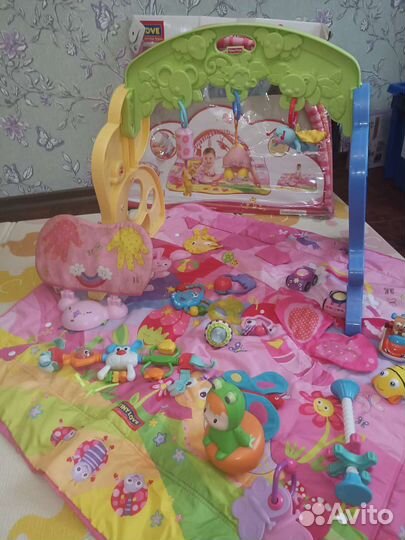 Развивающий коврик игровая дуга и игрушки