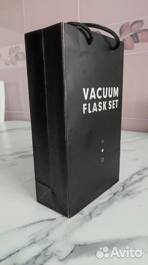 Термос с кружками