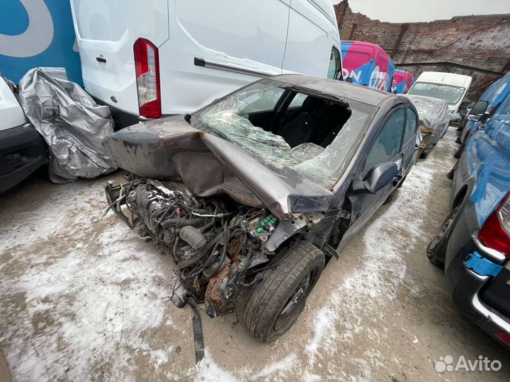 Hyundai Solaris 1.4 AT, 2016, битый, 185 000 км