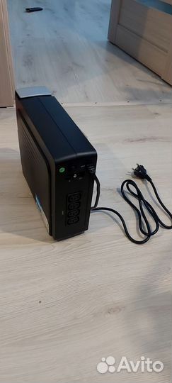 Источник бесперебойного питания Ибп ippon 1000