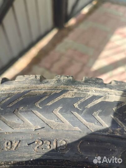 Nokian Tyres Hakkapeliitta 8 235/45 R18 98T