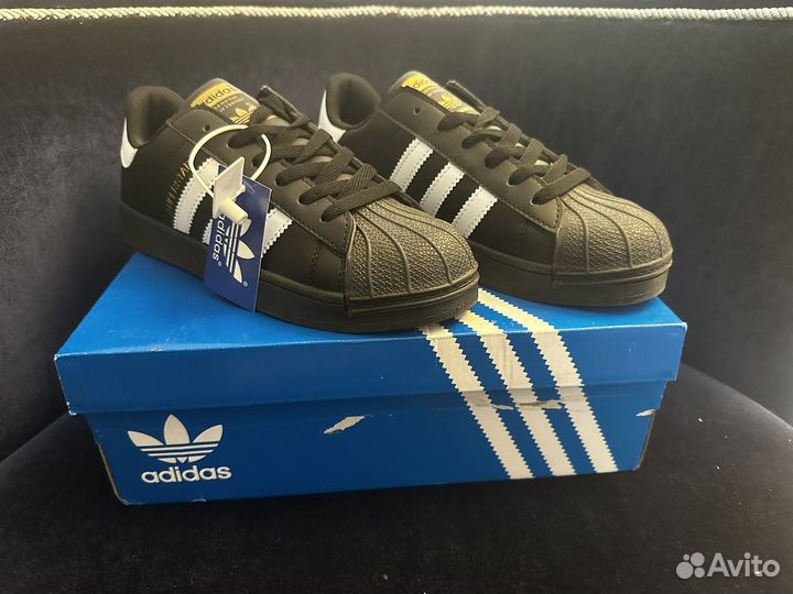 Adidas superstar