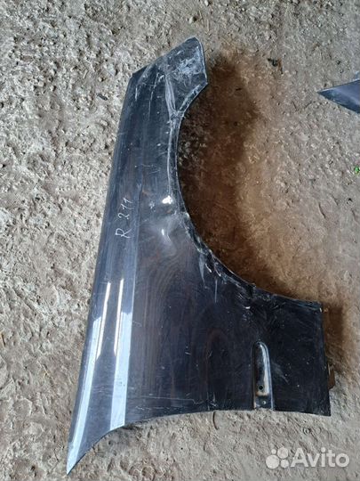 Крыло правое на Mercedes W211