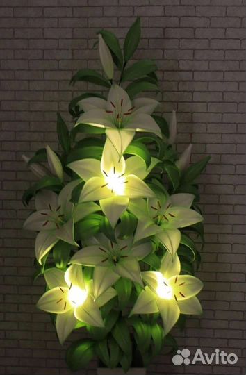 Лилия светильник