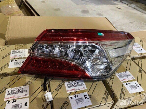 Задний правый фонарь в крыло Тойота Камри 70