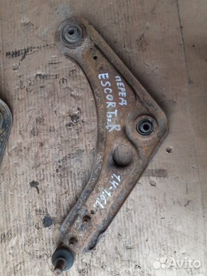Рычаг передний Форд Эскорт