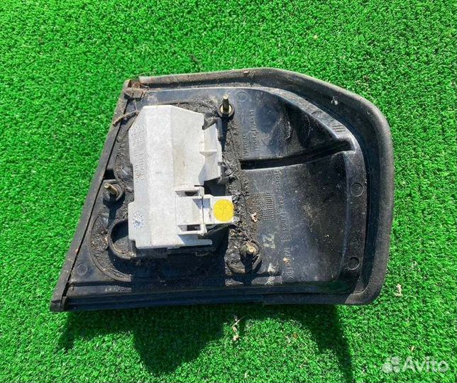 Фонарь задний левый Nissan Primera 1993