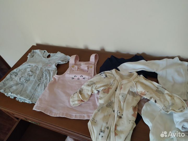 Одежда для новорожденных на девочку пакетом 0-4