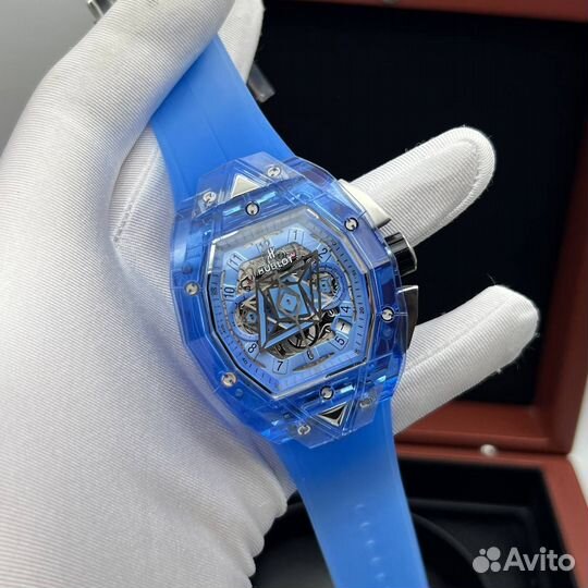 Часы Hublot