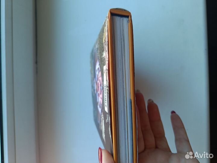 Книга комикс земля королей червовый