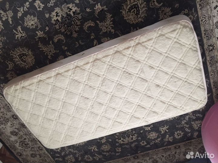 Детская кровать с матрасом