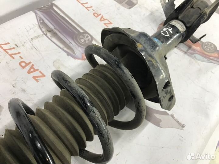 Стойка в сборе передняя правая Honda Cr-V 4